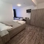 Zwei A Affittacamere 3*
