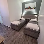 Zwei A 3* Leverkusen