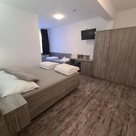 Zwei A Gasthuis 3*