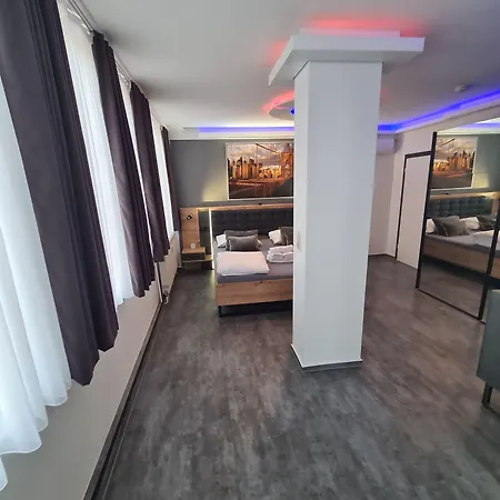 Zwei A Gasthuis 3*