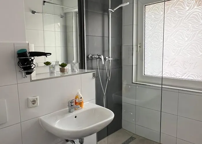 Zwei A Guest house Leverkusen